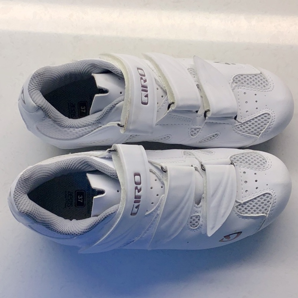 BRAND NEW Giro road cycling shoes